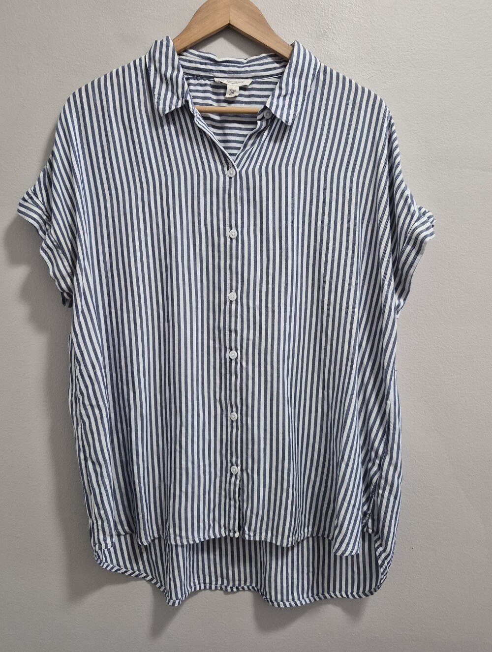 BeachLunchLounge Striped Blue Button Up Short Sleeve Top Size XL